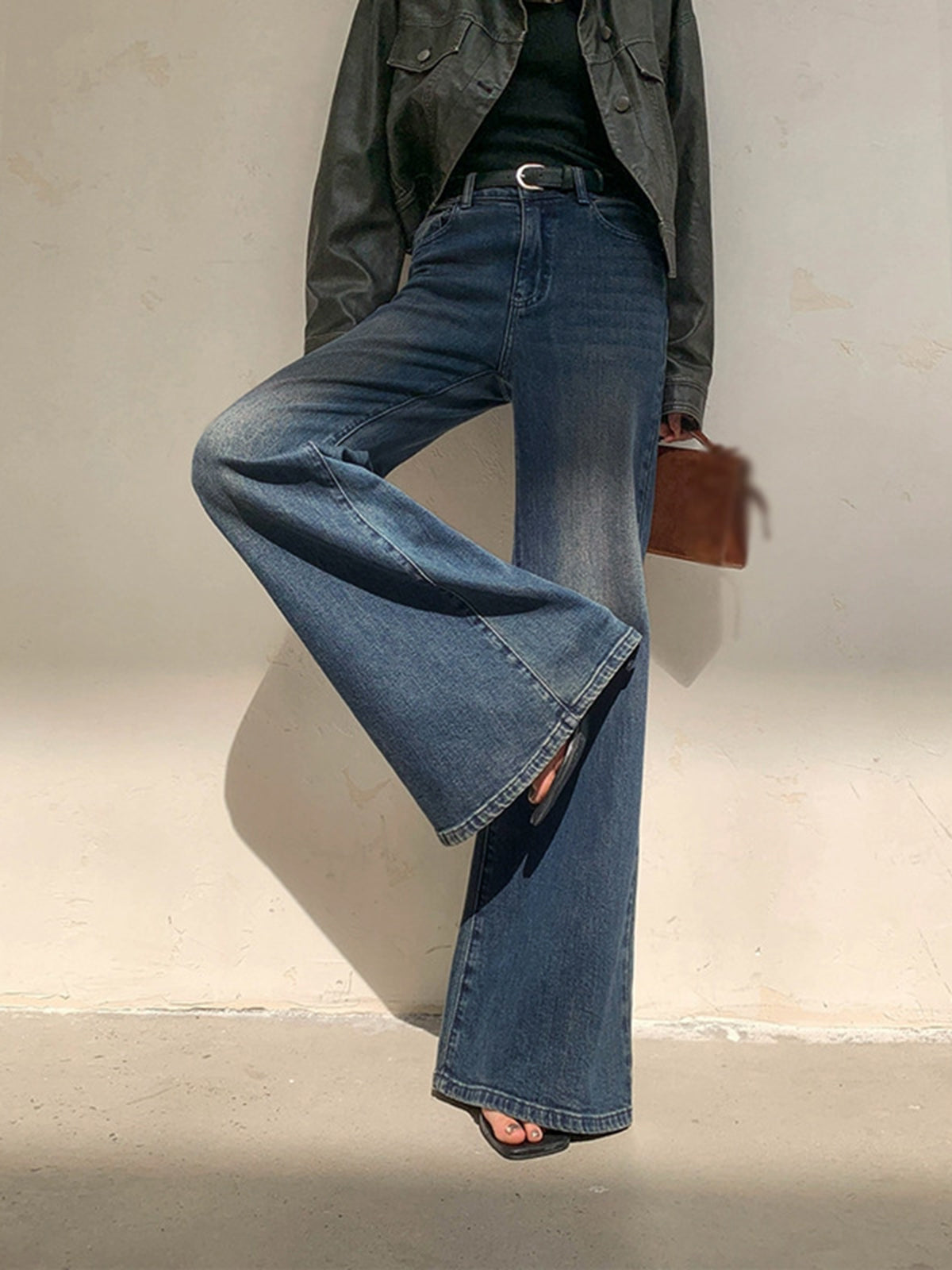 Vintage Düşük Bel Yıkamalı Geniş Paça Jean
