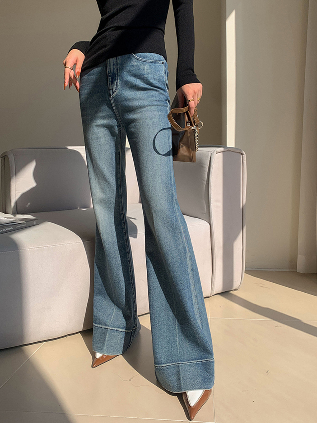 Yıkanmış İnce Asimetrik Denim Pantolon