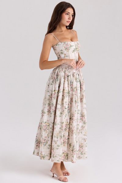 Stella Modelaj Elbisesi